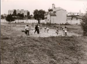 Volontari ai giardinetti della Maddalena - 1984